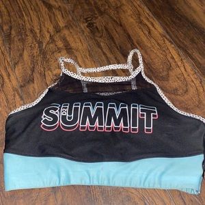 The d2 summit sports bra